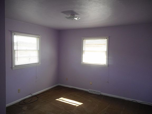 5th image of 818 Florida St