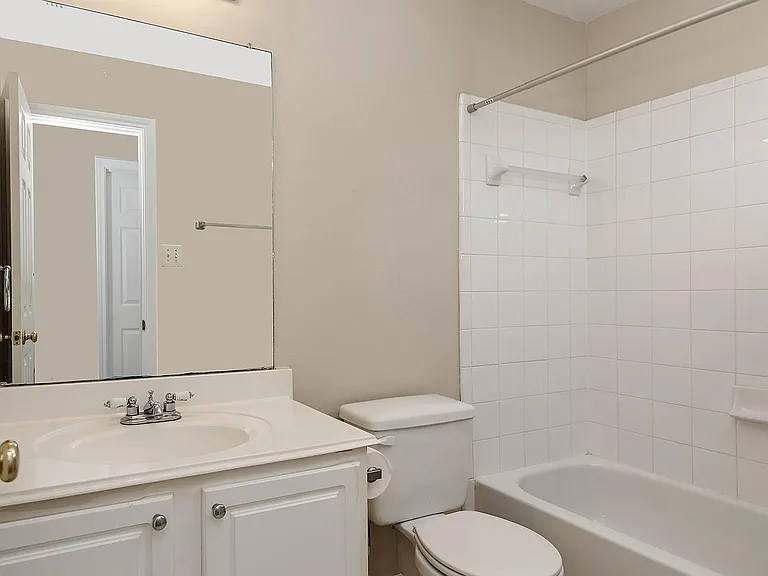 10 Peachridge Pl — Photo 14