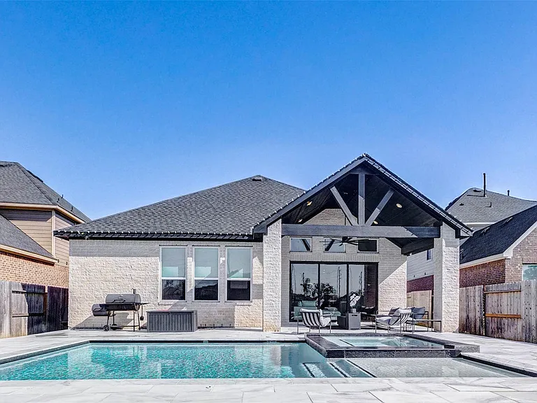 1719 Rustling Creek Dr — Photo 1