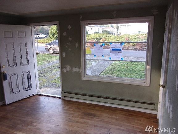 4th image of 5105 N Visscher St