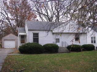 2013 S Hedges Ave, Independence, MO 64052