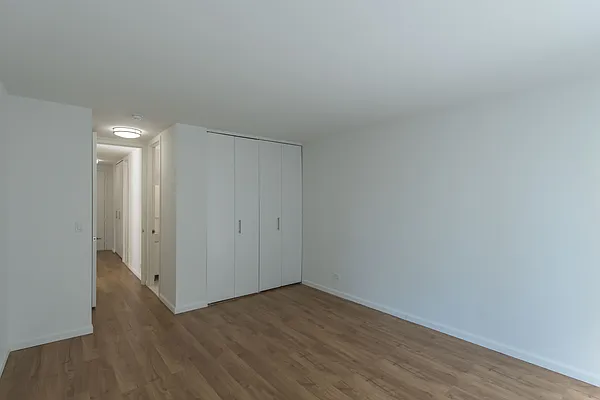 Rented by Solow Realty | media 8