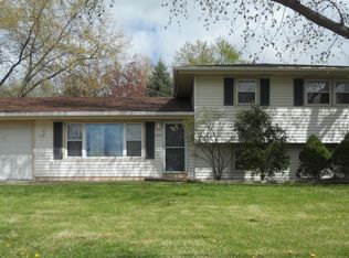 833 S Springinsguth Rd, Schaumburg, IL 60193