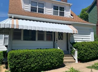 610 N 7th St, Apollo, PA 15613