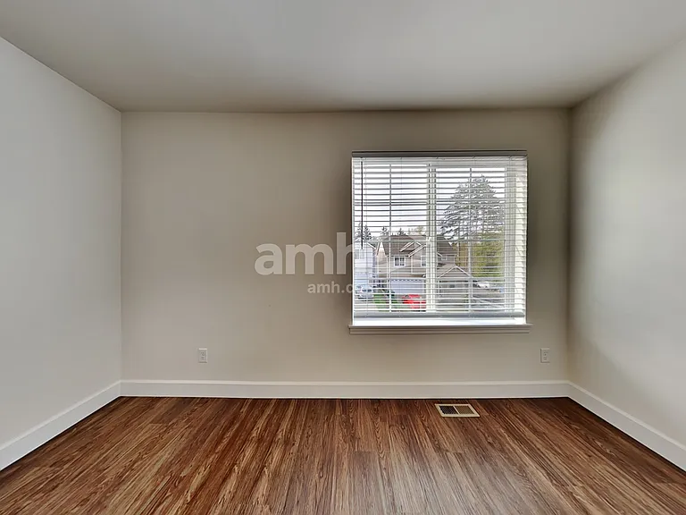 10613 138th St E — Photo 14