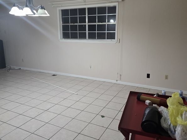 (undisclosed Address)