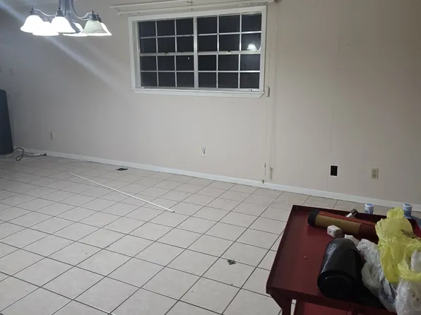 (undisclosed Address), Alexandria, LA 71302