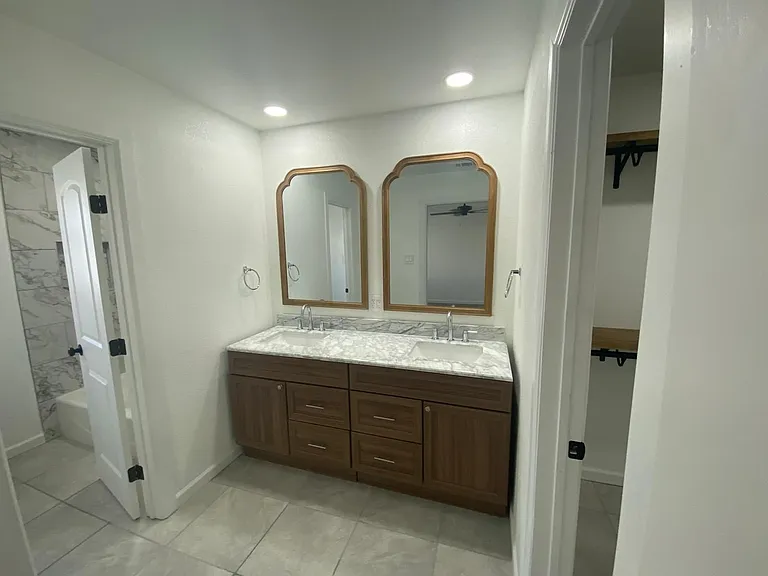 1506 Edwards St — Photo 19