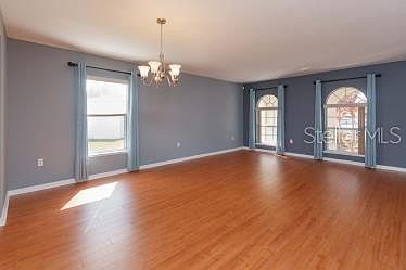 4th image of 136 Wheatfield Cir