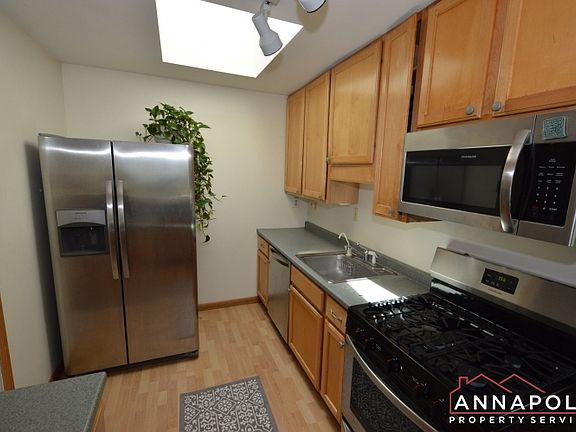 2nd image of 112 Wardour Dr
