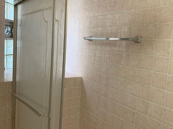 5th image of 5512 N Sawyer Ave