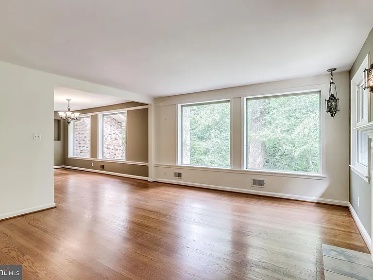 5225 Old Dominion Dr — Photo 27