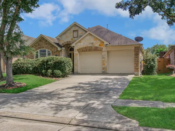 13312 Highland Lake Ln, Pearland, TX 77584