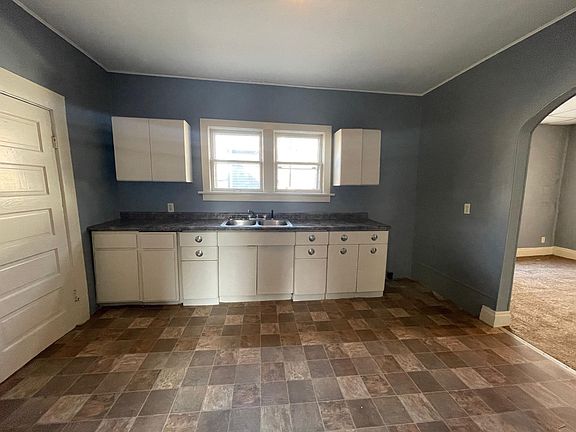 4th image of 517 Warrington Ave