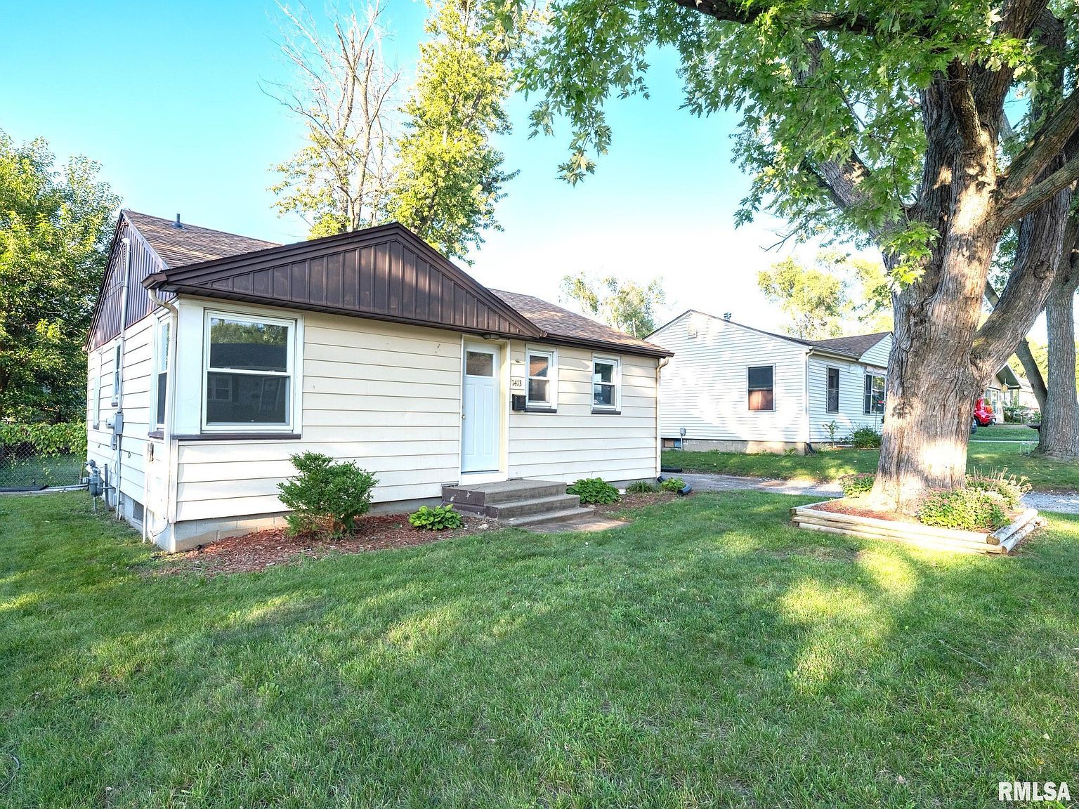1413 Illinois St, Pekin, IL 61554 Zillow