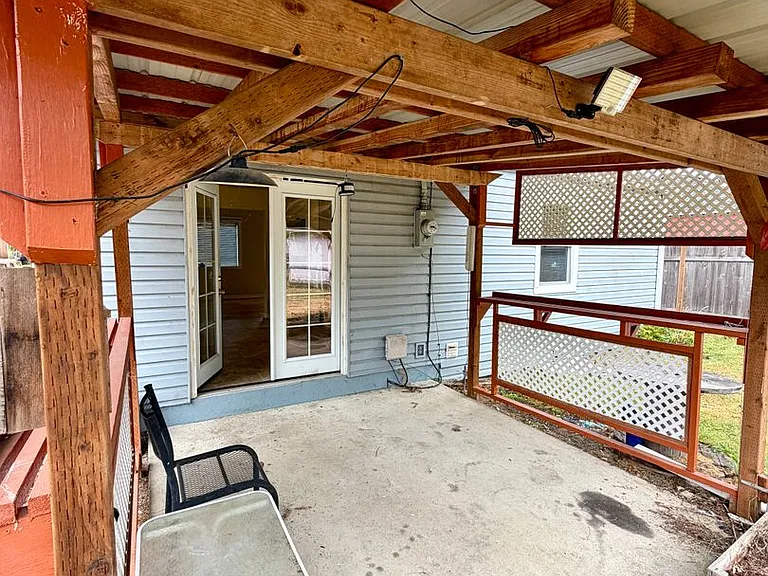 1043 S Oxford St — Photo 14