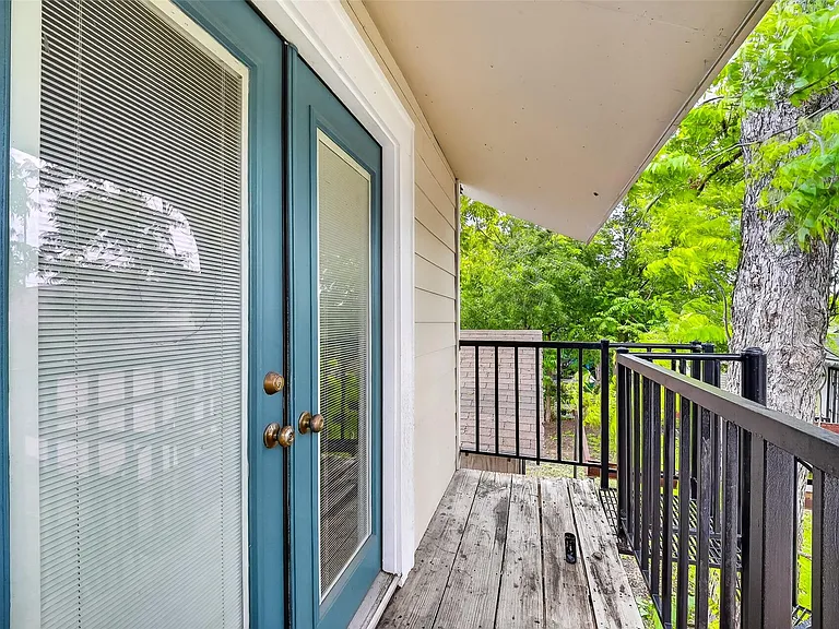 6832 Avenue I — Photo 22