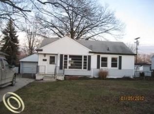 4957 Moore St, Wayne, MI 48184