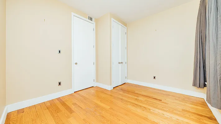 Rented by Nooklyn NYC LLC | media 11