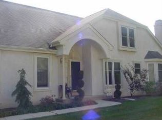 632 Edinburgh Dr, West Chester, PA 19382