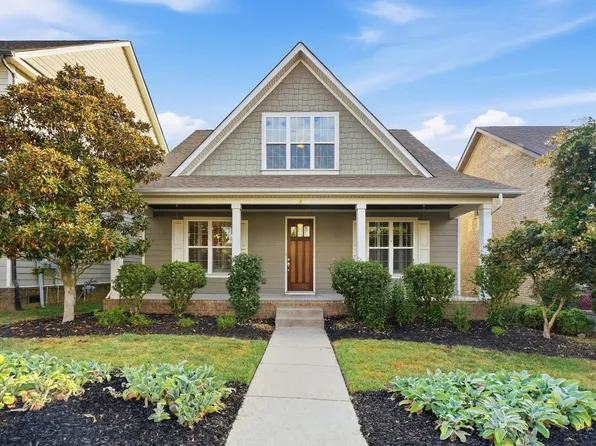 2120 Chaucer Park Ln, Thompsons Station, TN 37179