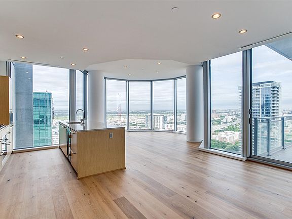 3rd image of 2900 McKinnon St APT 2404