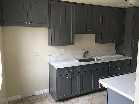 2nd image of 144 N Grandview Ave
