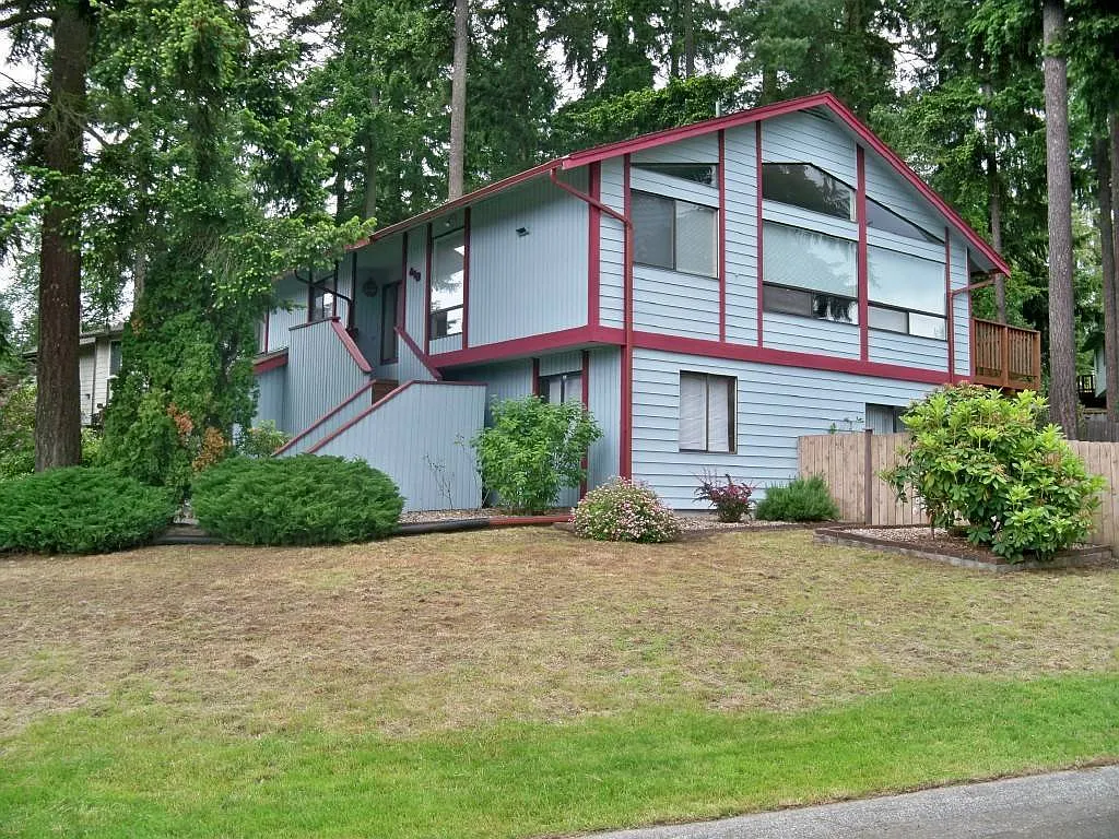 4 bed, 2600 sqft, $1,250 — Photo 2
