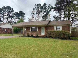 215 Joy Dr, Searcy, AR 72143
