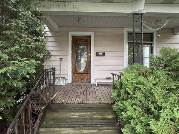 317 N 13th Ave E, Duluth, MN 55805