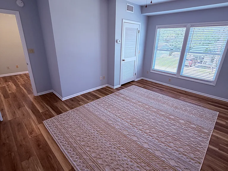 542 Faulkner St #4 — Photo 4