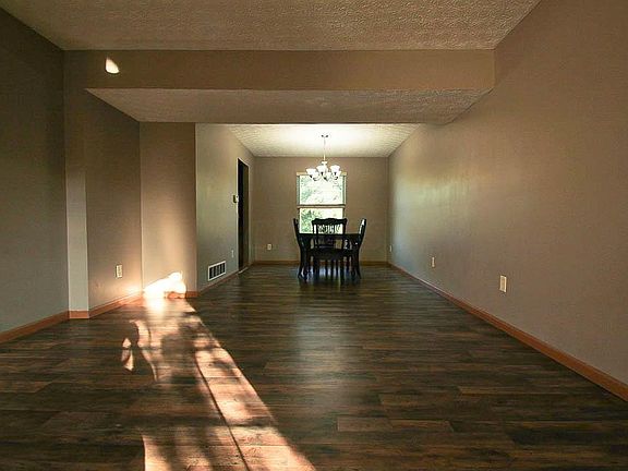 5th image of 2507 Pleasant Crest Ct