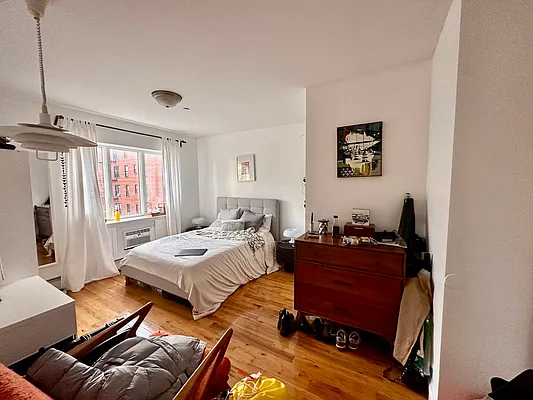 Rented by Highline Residential | media 4