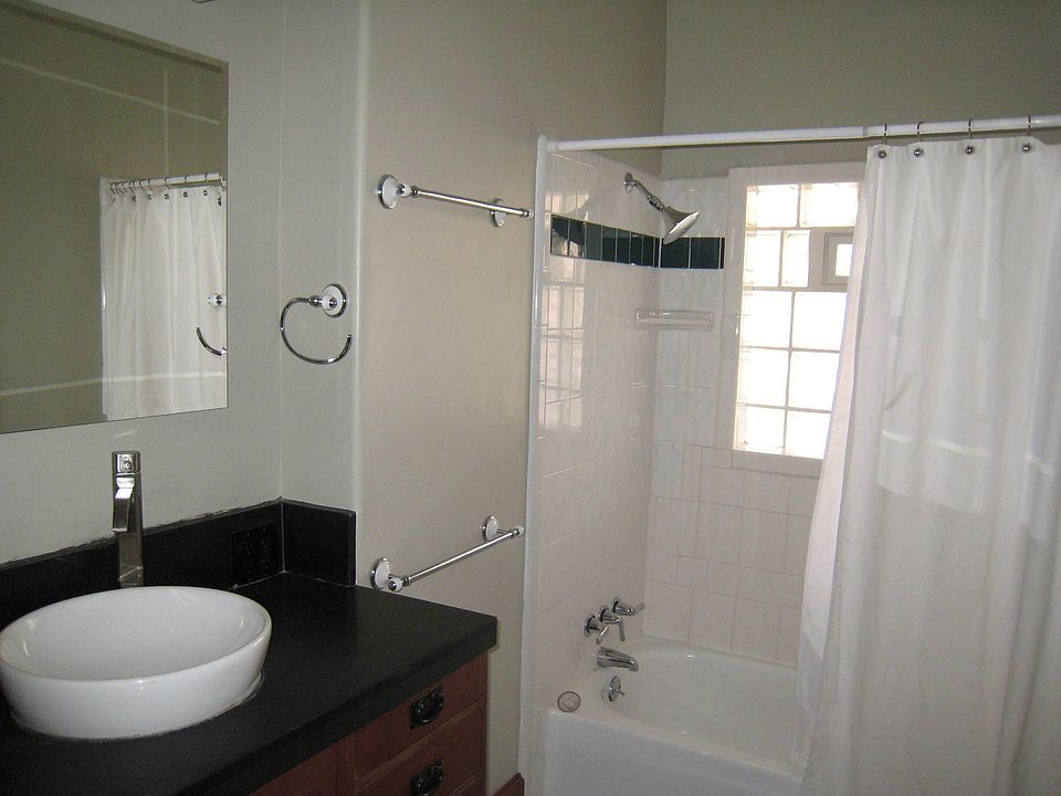 1st image of 651 E Bryan Ave