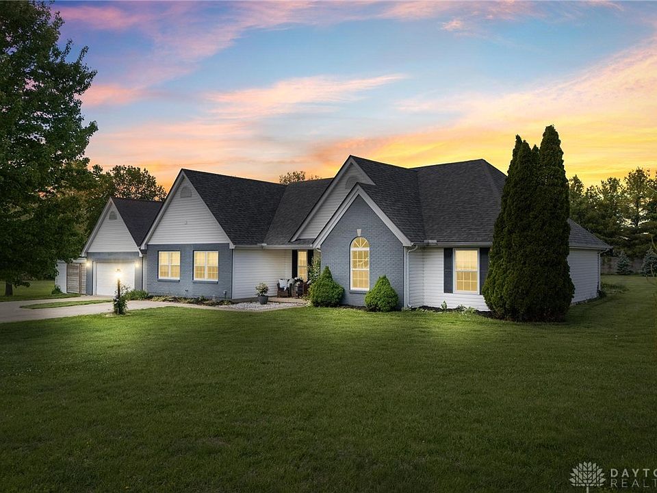 1st image of 8812 Arrowcreek Dr