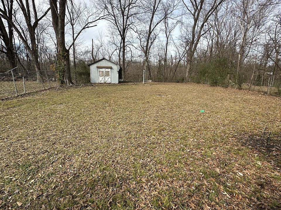 2nd image of 2039 Brookline Rd