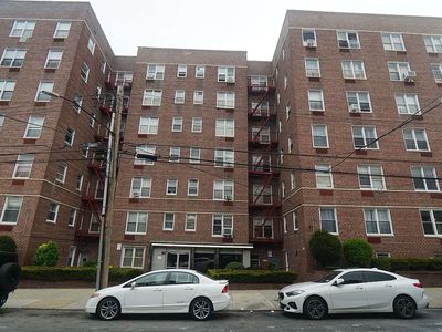 6345 Saunders St APT 6A, Flushing, NY, 11374