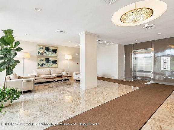 2nd image of 2000 Presidential Way APT 206