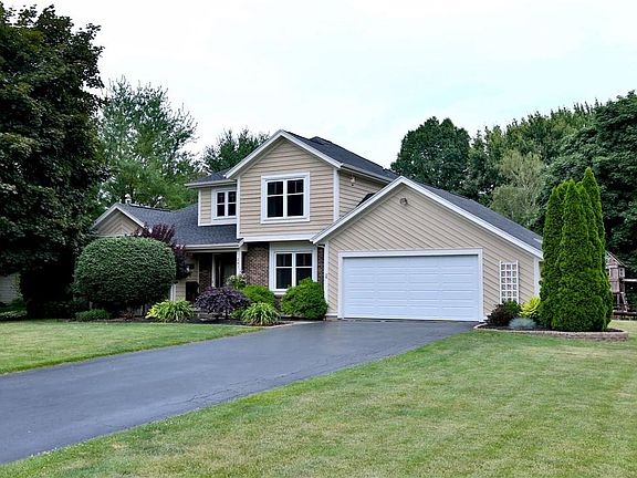 2nd image of 281 Hartsville Ln