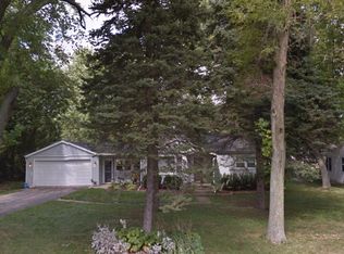 806 Bailey Rd, Delavan, WI 53115