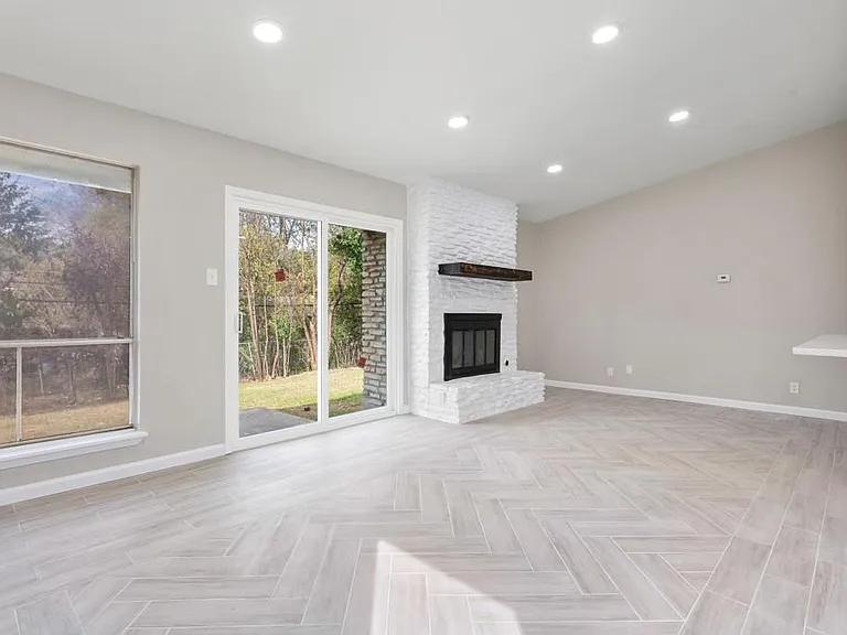9604 Crown Ridge Dr — Photo 13