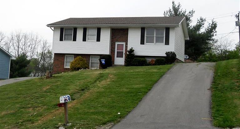 1st image of 109 Fuller Way #111