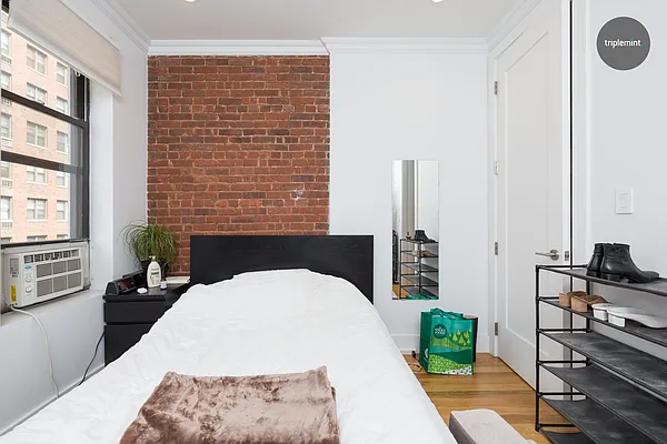 Rented by Nooklyn NYC LLC | media 13