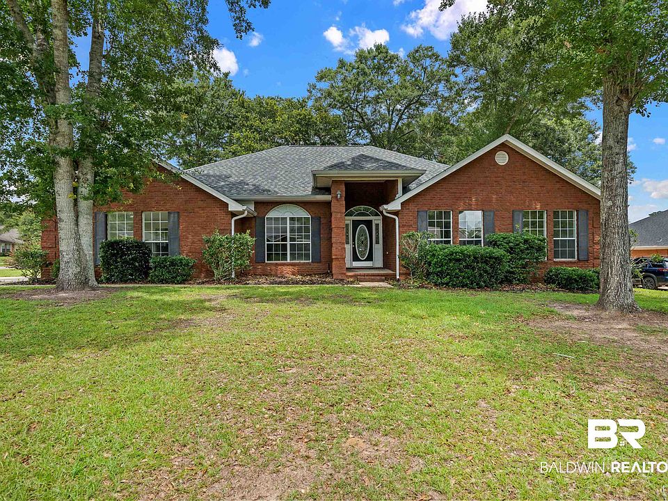 1st image of 16362 Hamlet Ln