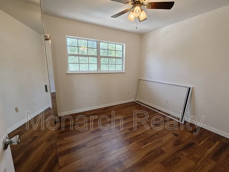 620 SW 10th Ln #4 — Photo 23