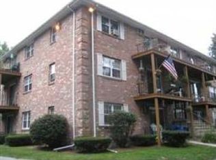 7 Karen Cir APT 14, Billerica, MA 01821