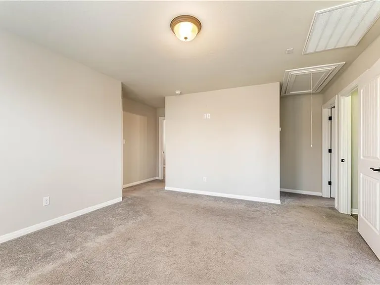 5413 Traviston Dr — Photo 15