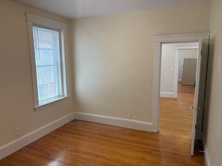 219 Harvard Ave #4 — Photo 7