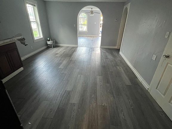 2nd image of 816 N East St