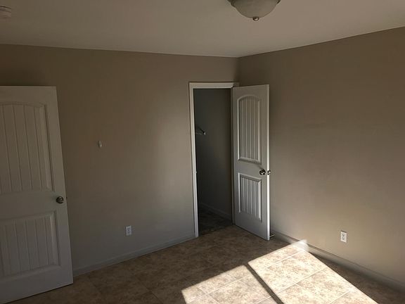 2nd image of 3037 W Rose Ln